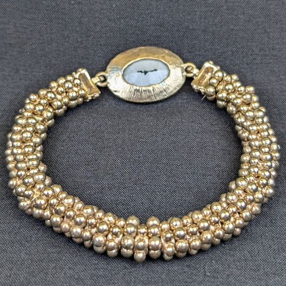 Vintage Gold Beaded Bracelet Sapphire Resin Rhinestone Charm on Stretch Cord - Picture 4 of 5